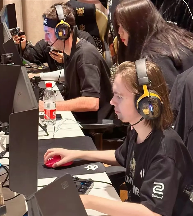 还在嘴硬！韩媒：拳头和腾讯应该学习韩国蓝洞什么是公平透明！