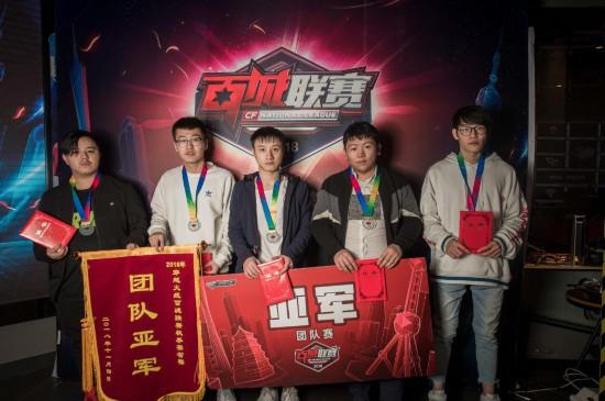 G2赛后动态合集，​ NiKo ：桌子质量怎么这么差？