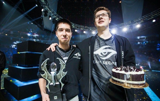 【赛后战报】收放自如！RNG惨遭LGD零封跌入涅槃组