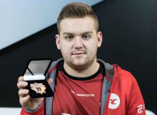 NAVI将面对 Vitality ， Spirit 将与 Mouz 在 Austin Major 2025季后赛中相遇