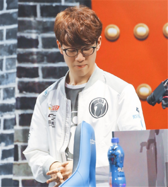 打出中单差距！Care决胜局小炮收割5-1-5，拿下对阵TT决胜局MVP